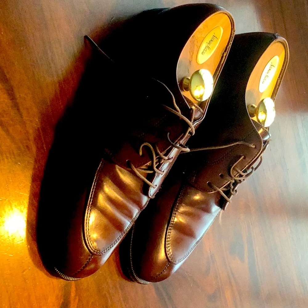 Cole Haan Lennox Hill green label split toed Oxfords, like new.